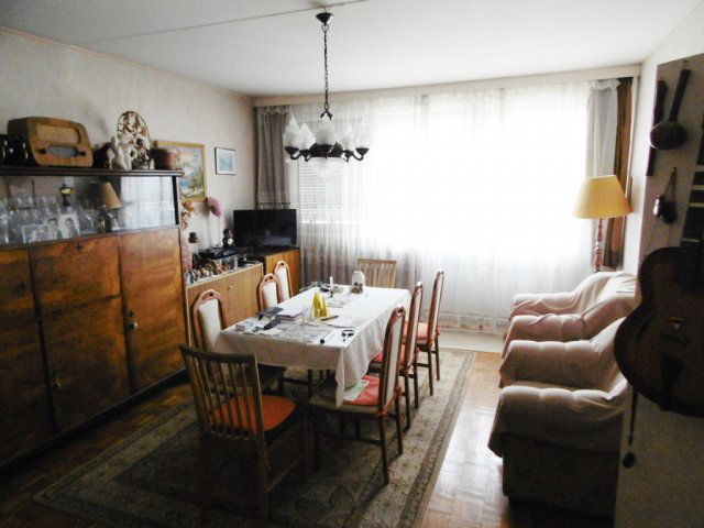 Eladó panellakás, Budapesten, XIV. kerületben, Kerepesi úton