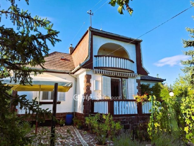 Eladó családi ház, Alsóörsön 129 M Ft, 3 szobás