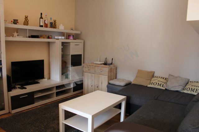 Kiadó panellakás, albérlet, III. kerületben, Kaszásdűlő utcában