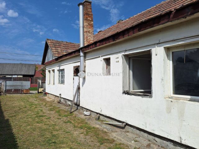 Eladó téglalakás, Bicskén 17.9 M Ft, 2 szobás