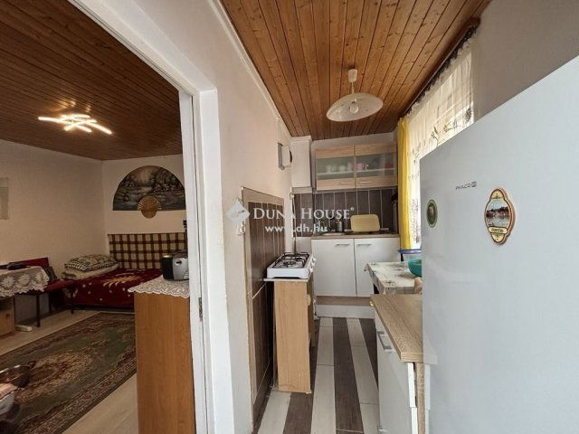 Eladó családi ház, Dunavarsányban 17 M Ft, 2 szobás