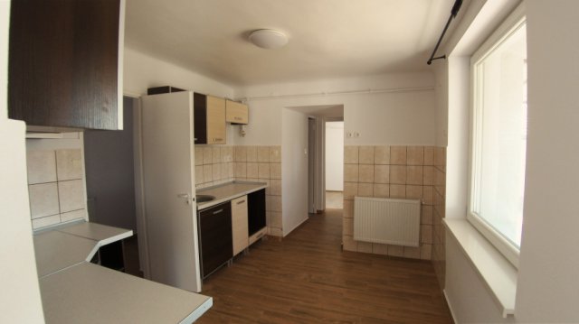 Eladó családi ház, Debrecenben 75 M Ft, 3 szobás