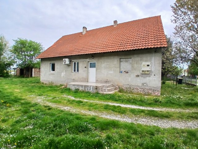 Eladó családi ház, Siklóson 17.7 M Ft, 3 szobás