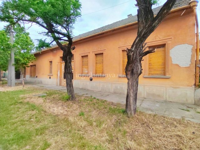 Eladó családi ház, Dunaharasztin 115 M Ft, 6 szobás