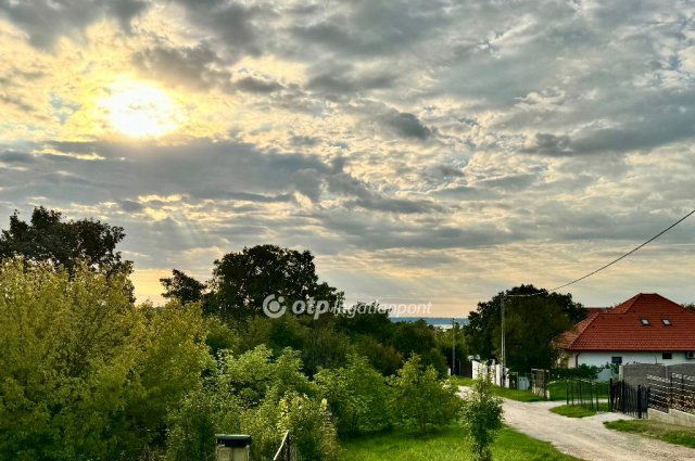 Eladó telek, Balatonkenesén 149.9 M Ft / költözzbe.hu