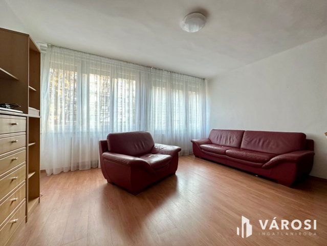 Eladó panellakás, Salgótarjánban 23.9 M Ft, 2 szobás