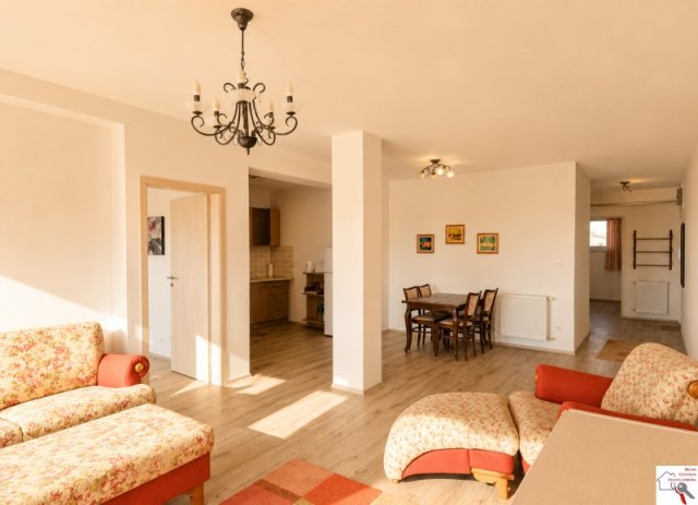 Kiadó téglalakás, albérlet, Pécsett 250 E Ft / hó, 3 szobás