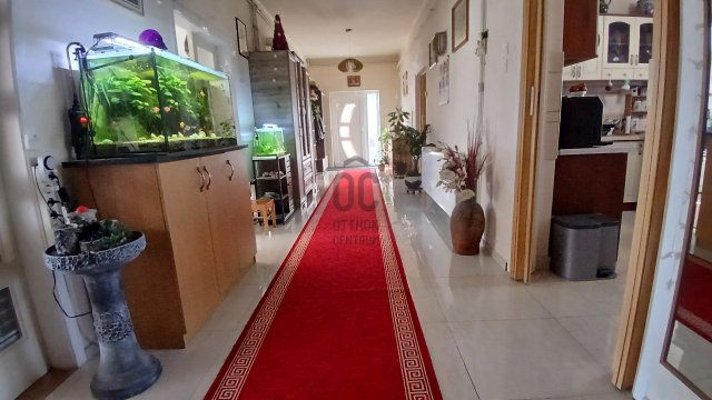 Eladó családi ház, Monoron 105 M Ft, 5 szobás