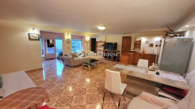 Eladó családi ház, Szentendrén 159 M Ft, 6 szobás