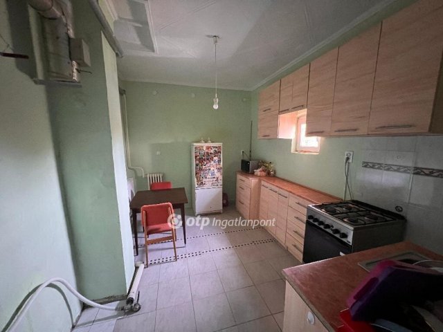 Eladó családi ház, Mezőcsáton 19.9 M Ft, 3 szobás