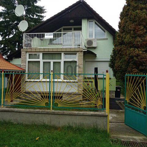 Eladó családi ház, Balatonvilágoson 110 M Ft, 5 szobás