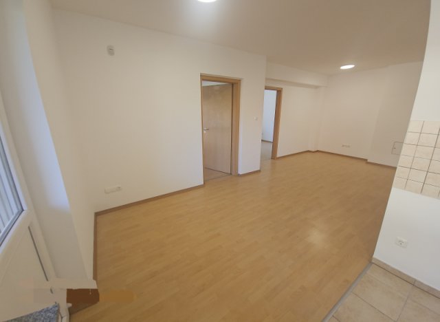 Eladó téglalakás, Szigetszentmiklóson 66.9 M Ft, 3 szobás