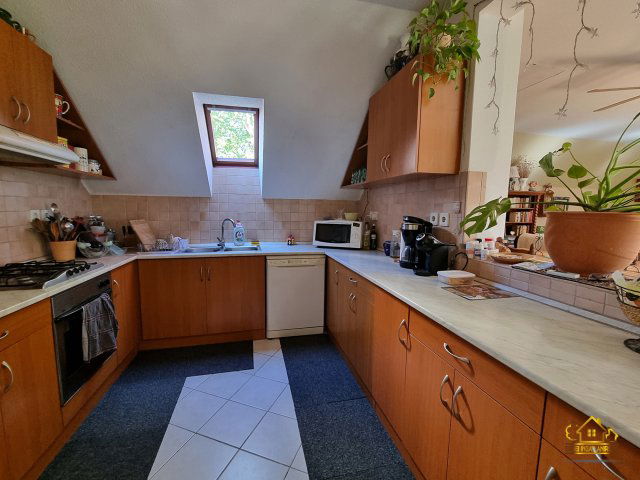 Eladó családi ház, Dunavarsányban 179 M Ft, 9 szobás