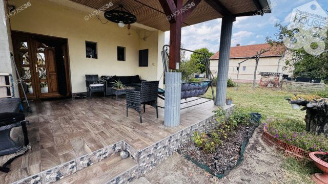 Eladó családi ház, Helvécián 64.9 M Ft, 4 szobás