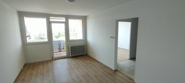 Eladó téglalakás, Székesfehérvárott 46 M Ft, 2 szobás