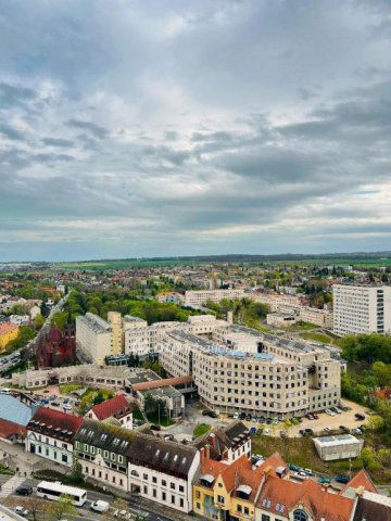 Eladó panellakás, Veszprémben 175 M Ft, 14 szobás