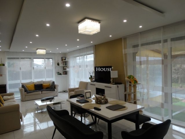 Eladó családi ház, Debrecenben 229 M Ft, 6 szobás