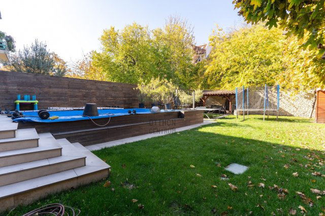 Eladó sorház, Budapesten, XIV. kerületben 249.99 M Ft, 6 szobás