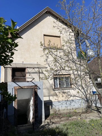 Eladó családi ház, Pilisvörösváron 89.9 M Ft, 4 szobás