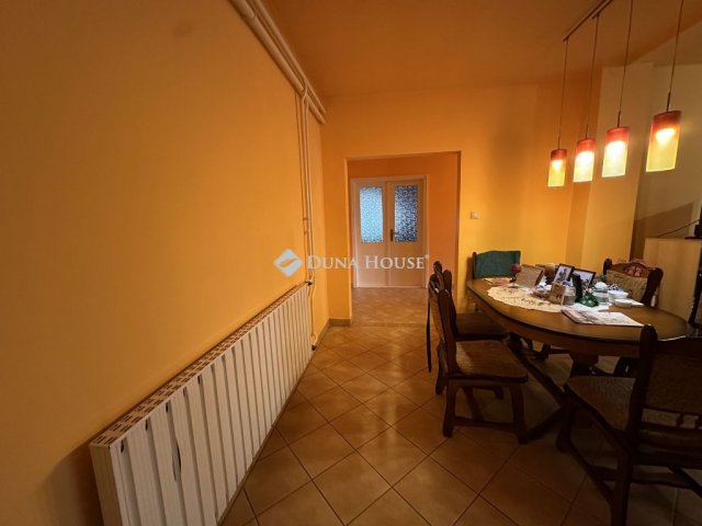 Eladó családi ház, Csépán 23.9 M Ft, 3 szobás