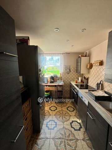 Eladó családi ház, Daruszentmiklóson 30 M Ft, 2+1 szobás