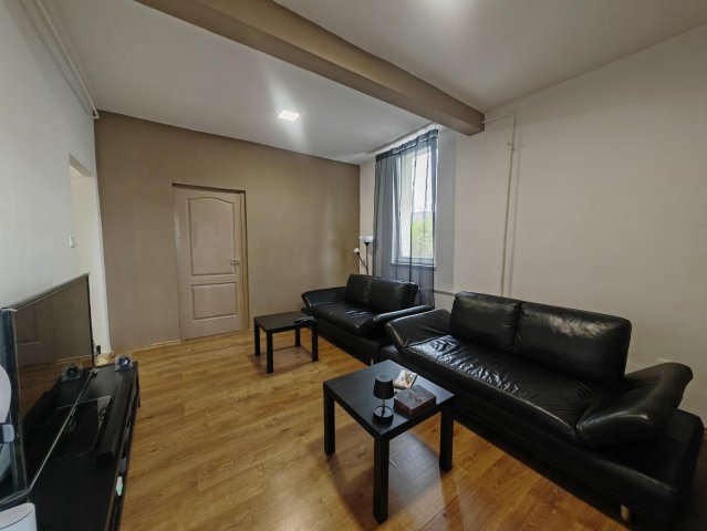 Eladó téglalakás, Tatabányán 37.9 M Ft, 3 szobás