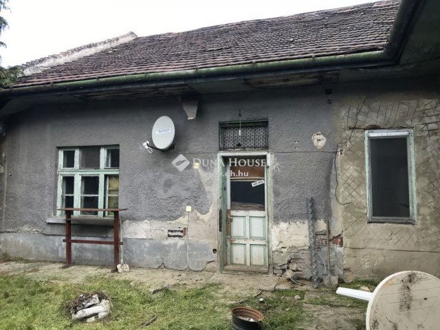 Eladó családi ház, Dorogon 57.9 M Ft, 2 szobás