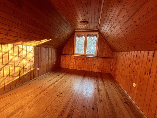 Eladó családi ház, Budapesten, III. kerületben 59.9 M Ft