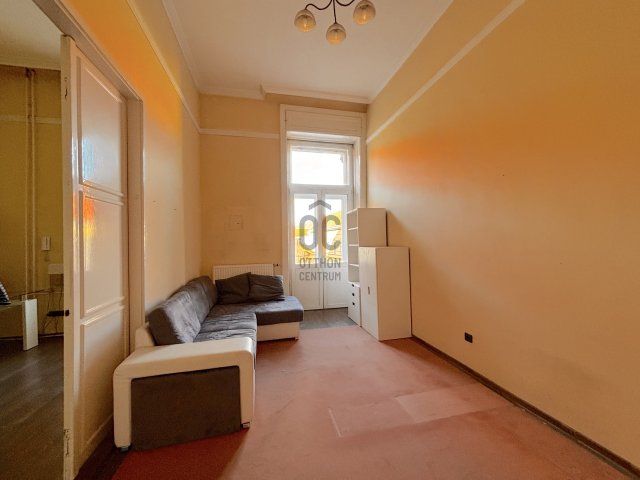 Eladó téglalakás, Debrecenben 99.9 M Ft, 4 szobás