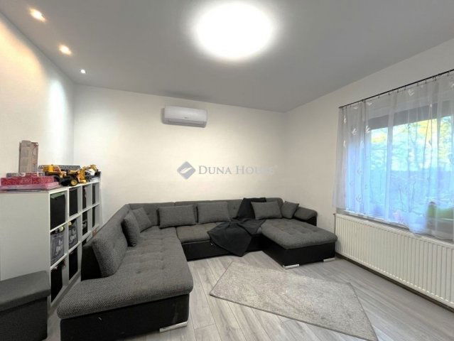 Eladó családi ház, Kecskeméten 65.99 M Ft, 4 szobás