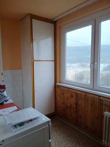 Eladó panellakás, Tatabányán 35.9 M Ft, 2 szobás