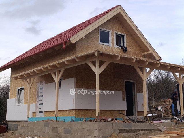 Eladó családi ház, Sóskúton 45 M Ft, 2+2 szobás