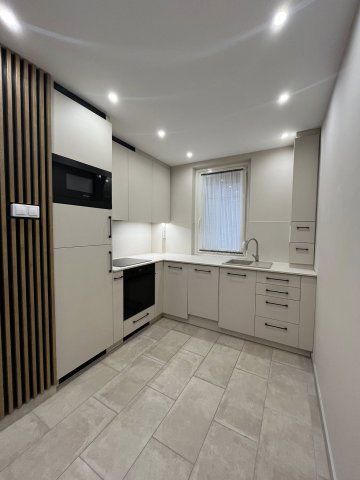 Kiadó panellakás, albérlet, Kecskeméten 240 E Ft / hó, 2 szobás