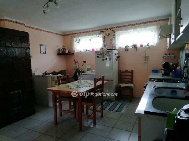 Eladó családi ház, Tiszafüreden 26.9 M Ft, 4 szobás