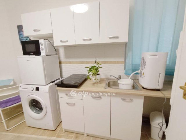 Kiadó téglalakás, albérlet, Budapesten, VIII. kerületben