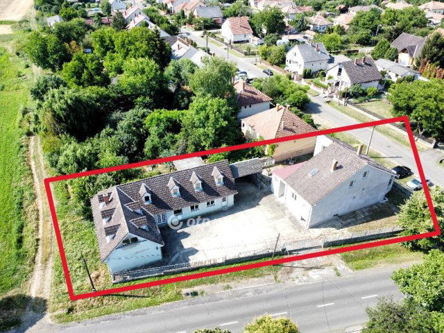 Eladó családi ház, Szécsényen 65 M Ft, 6 szobás