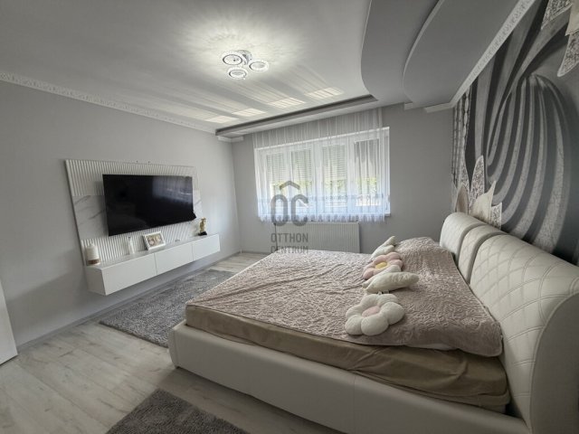 Eladó családi ház, Abonyban 79.9 M Ft, 3 szobás