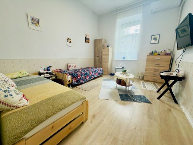 Eladó téglalakás, Budapesten, VII. kerületben, Nefelejcs utcában