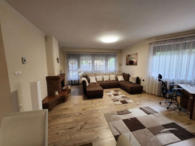 Eladó családi ház, Siófokon 199 M Ft, 6 szobás
