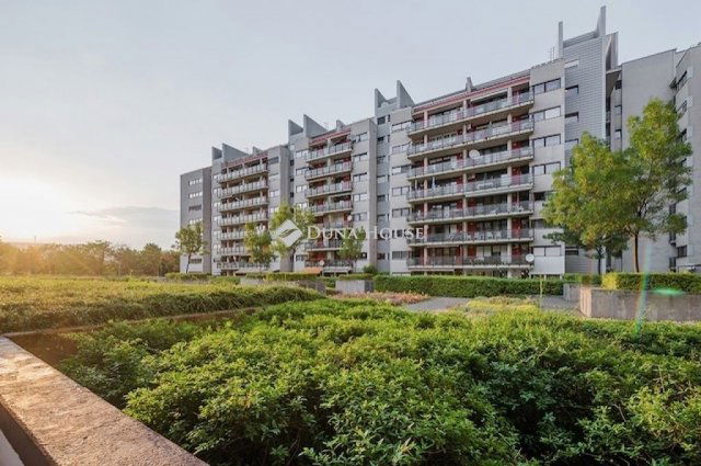 Eladó téglalakás, Budapesten, XIII. kerületben 198 M Ft