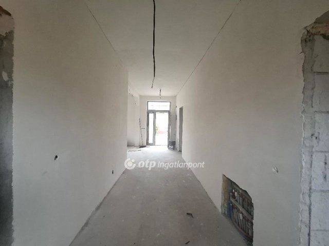 Eladó családi ház, Ártándon 22.9 M Ft, 2 szobás