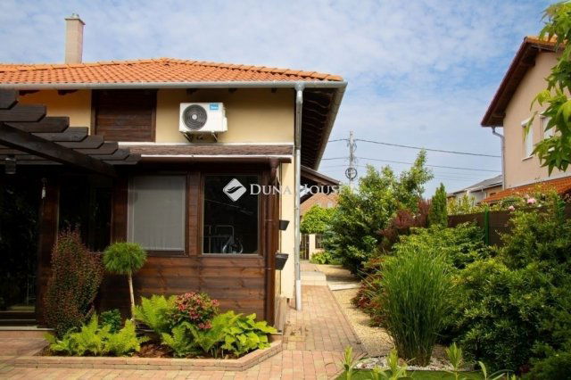 Eladó ikerház, Dunaharasztin 137.5 M Ft, 4 szobás