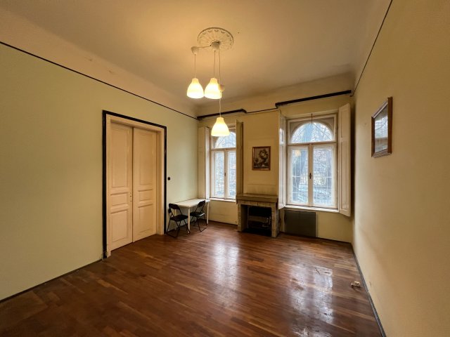 Eladó téglalakás, Budapesten, VI. kerületben 94 M Ft, 3+1 szobás