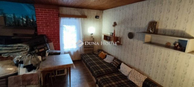 Eladó nyaraló, Salgótarjánban, Görbe utcában 15 M Ft, 1 szobás