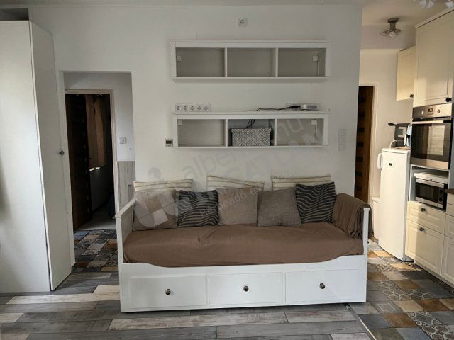 Kiadó téglalakás, albérlet, VIII. kerületben, Rökk Szilárd utcában