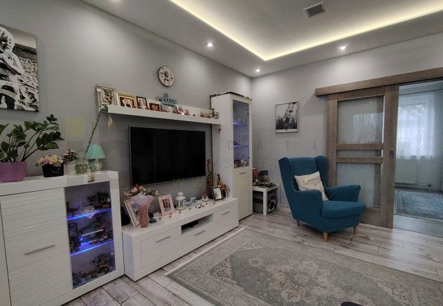 Eladó téglalakás, Szegeden, Felhő utcában 85.9 M Ft, 4 szobás