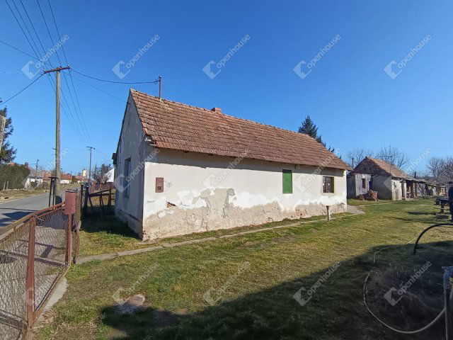 Eladó családi ház, Bakházán 4.5 M Ft, 1 szobás