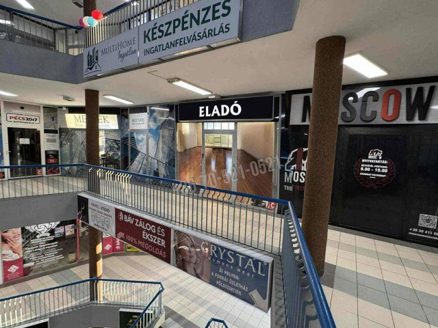 Eladó üzlethelyiség, Pécsett, Bajcsy-Zsilinszky utcában