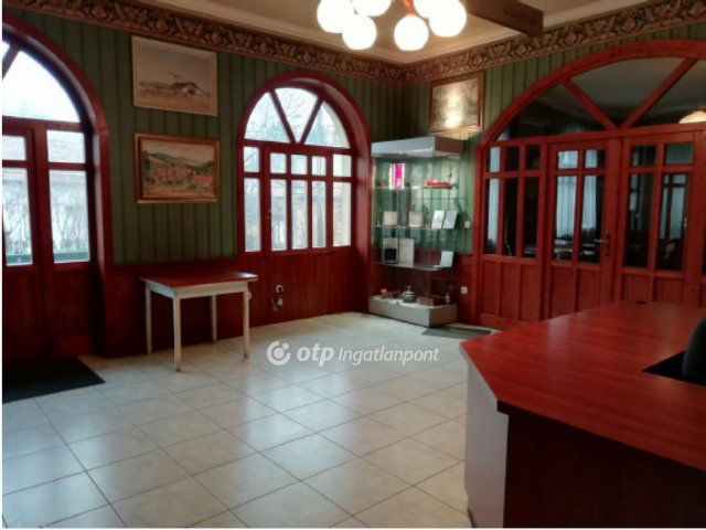Eladó hotel, Budapesten, XVI. kerületben 933.45 M Ft