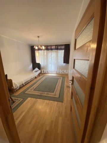 Eladó panellakás, Szegeden 72 M Ft, 3 szobás